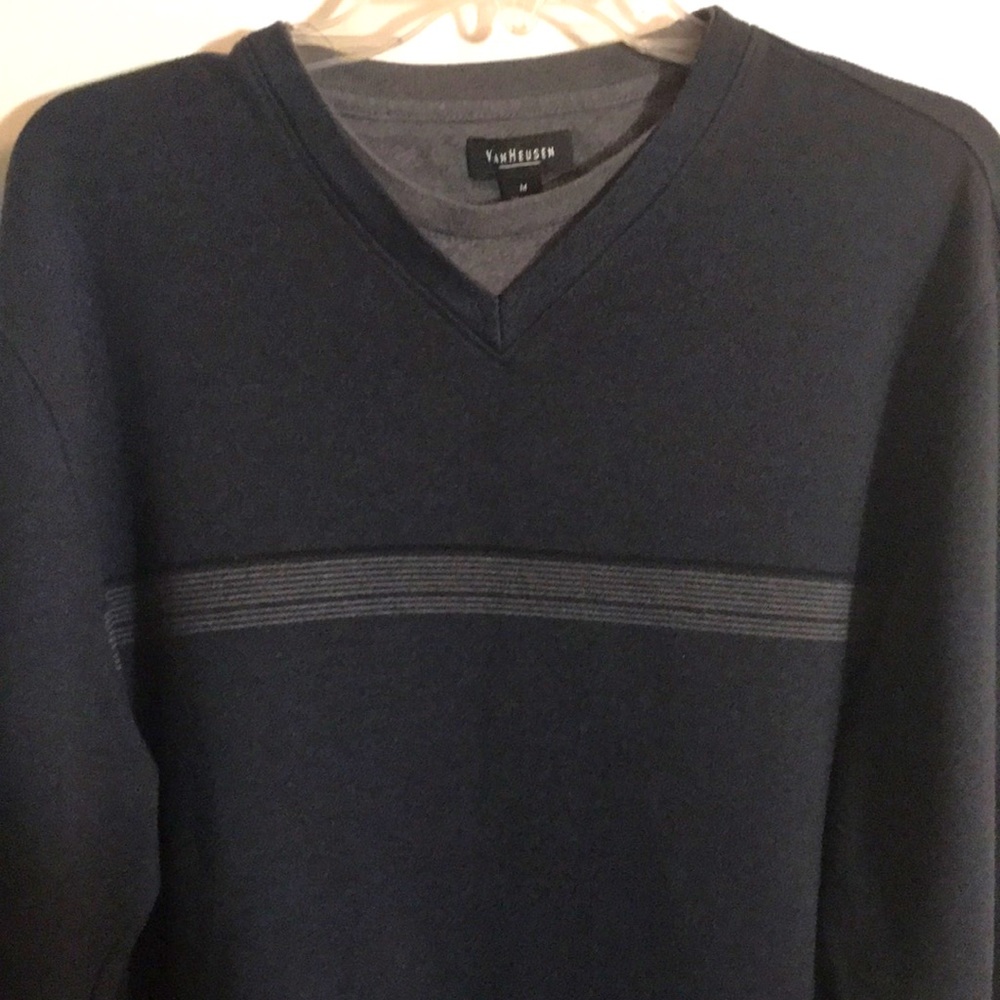 M Men’s VAN HEUSEN One-Piece Charcoal Gray Long Sleeve Jersey Shirt Top